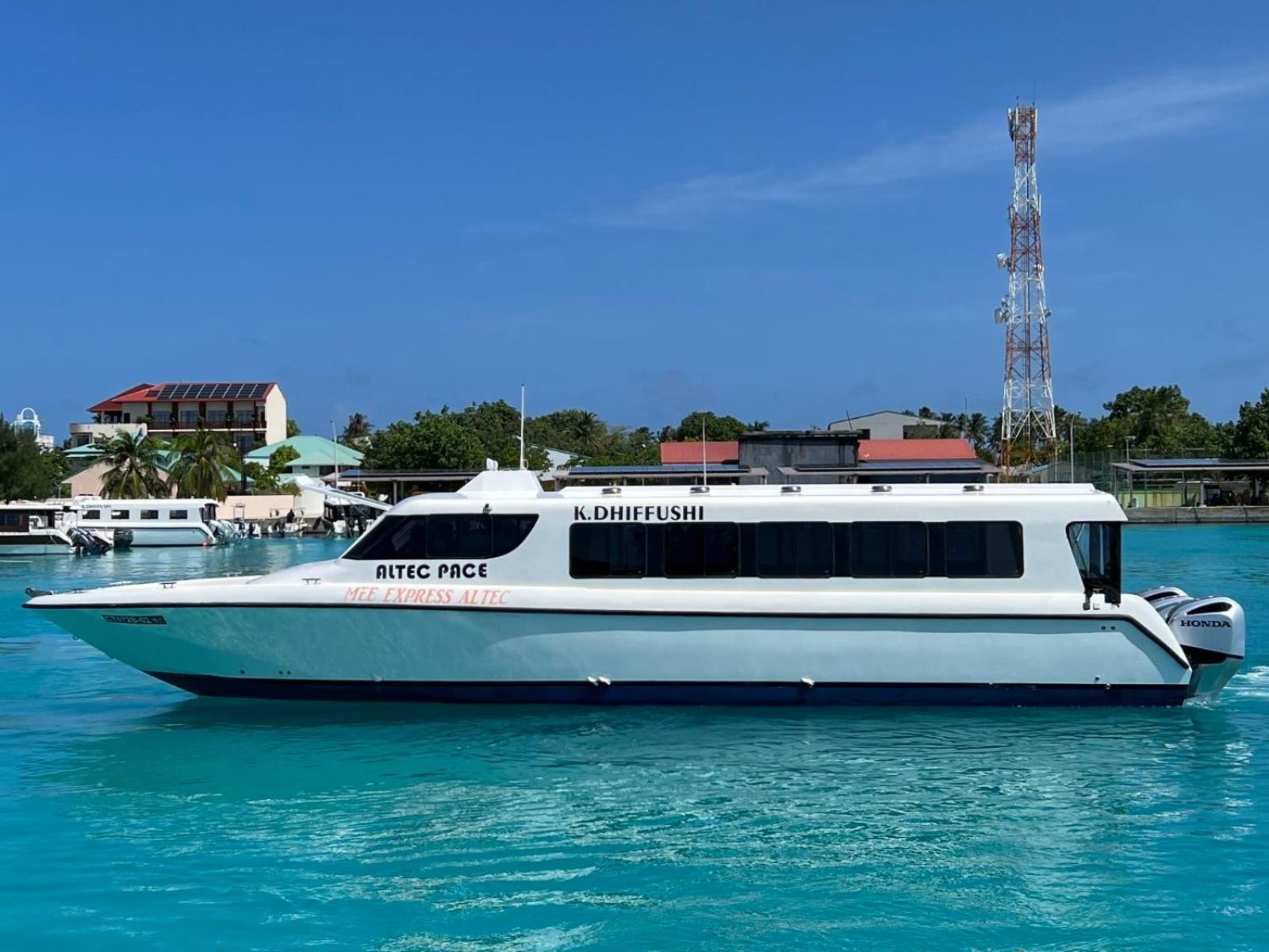 Heron Beach Hotel - The Best Maldivian Getaway In Dhiffushi,Maldives Exterior foto
